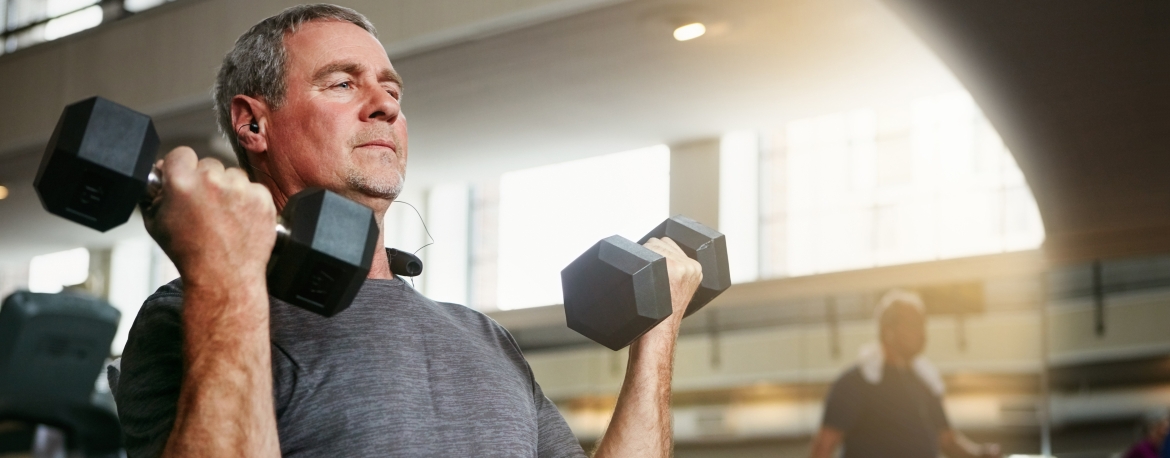 El poder de la fuerza: dinapenia, sarcopenia y osteopenia.